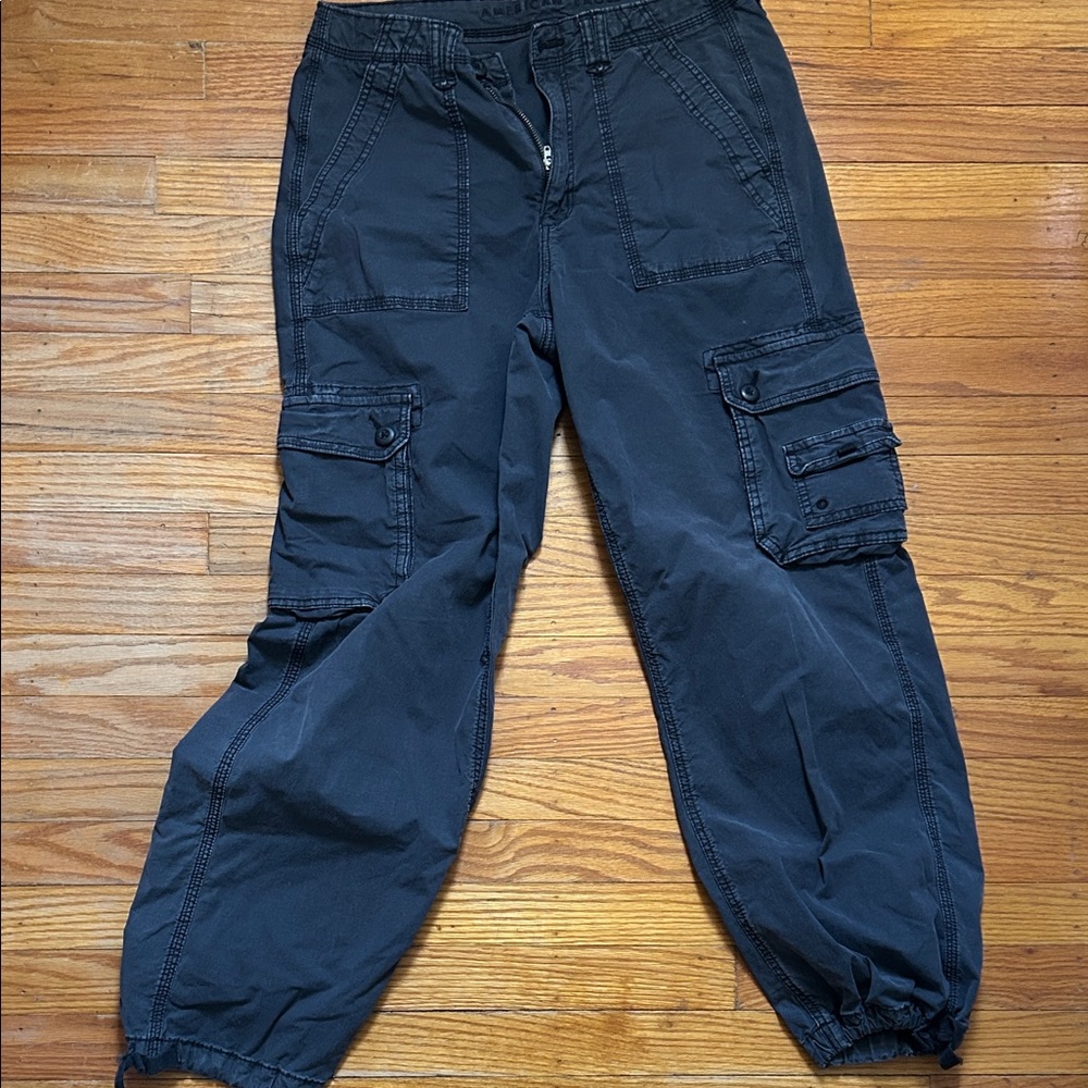 Women American Eagle Black Cargo Pants 8 short